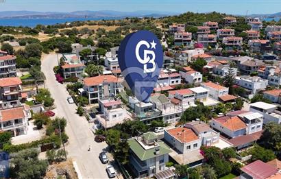 ÇEŞME DALYANDA DENİZE 100 METRE YENİLENMİŞ 2+1 VİLLA