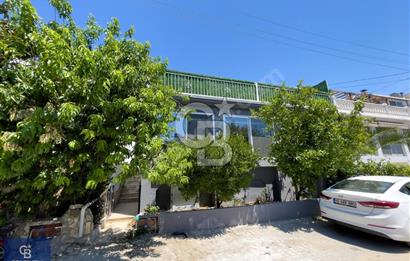 ÇEŞME DALYANDA DENİZE 100 METRE YENİLENMİŞ 2+1 VİLLA