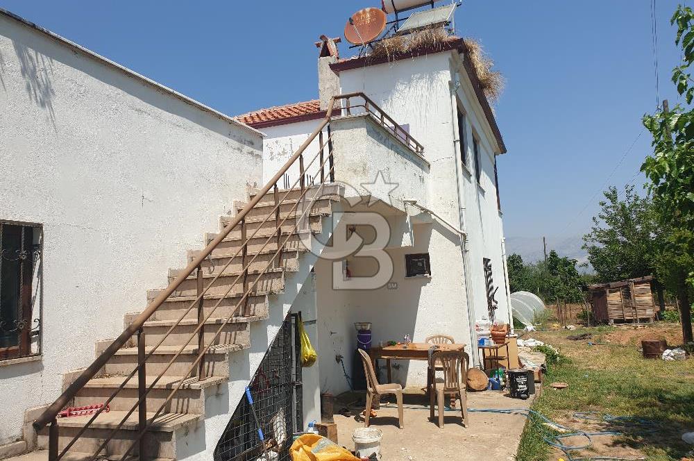 Muğla Yatağan Yeşilbağcılar'da Satılık İçerisinde 2 Ayrı Daire Bulunan 13.929 Metre Kare Tarla