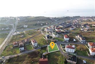 BEYLİKDÜZÜ KAVAKLI’DA 500 m2 KÖŞE PARSEL KONUT İMARLI ARSA