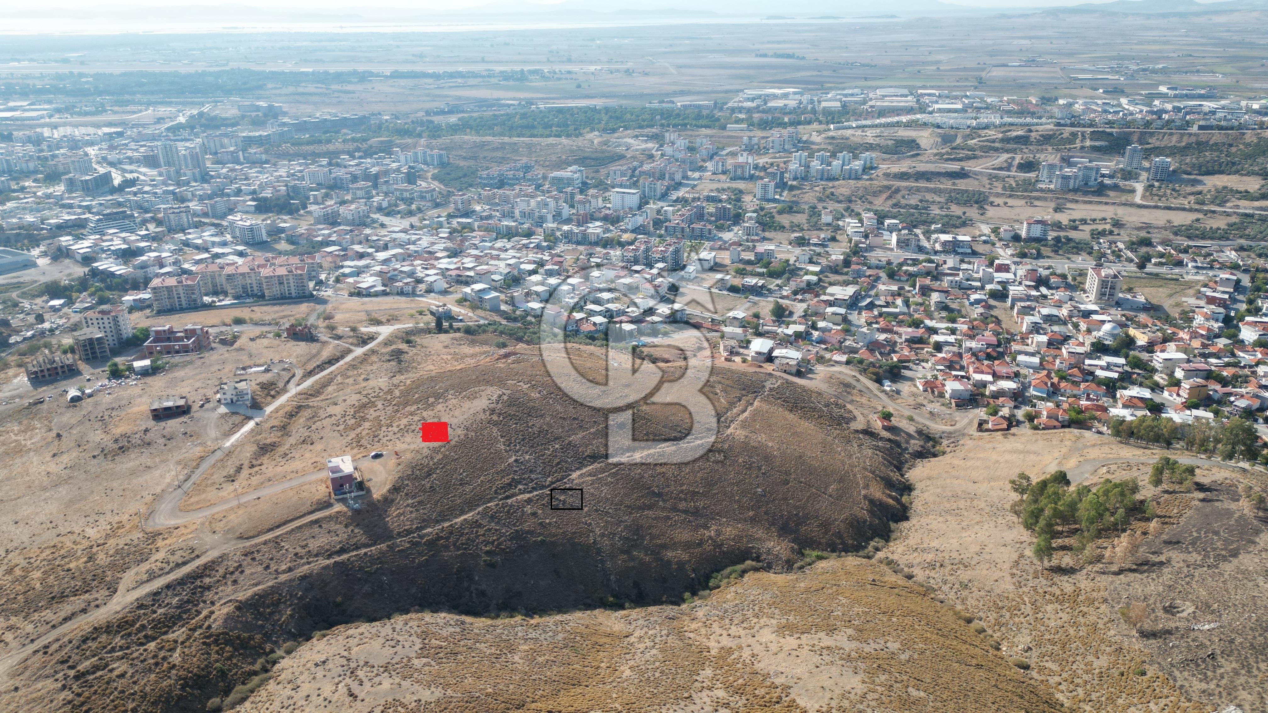 ÇİĞLİ İNÖNÜ MH.DE SATILIK PANAROMİK MANZARALI KONUT ARSASI