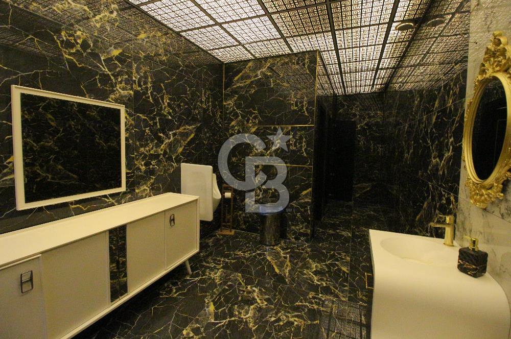 Gaziemir'in En İşlek Noktasında Kiralık Komple Bina