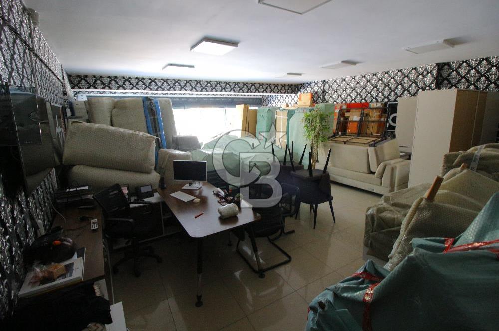 Gaziemir'in En İşlek Noktasında Kiralık Komple Bina