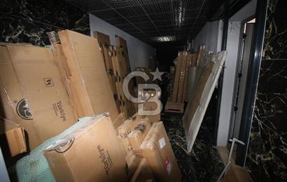 Gaziemir'in En İşlek Noktasında Kiralık Komple Bina