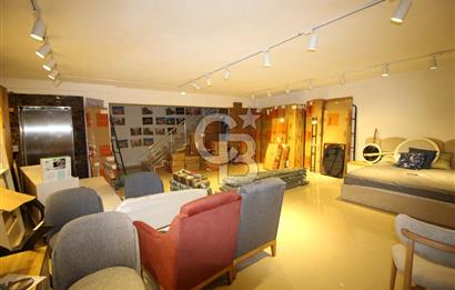 Gaziemir'in En İşlek Noktasında Kiralık Komple Bina