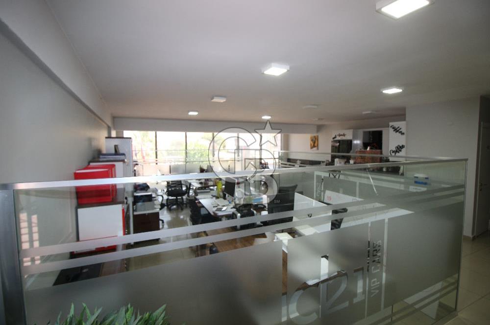 Gaziemir'in En İşlek Noktasında Kiralık Komple Bina