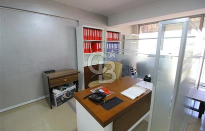 Gaziemir'in En İşlek Noktasında Kiralık Komple Bina