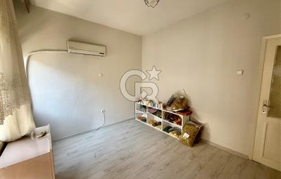 Karşıyaka Merkezi Konumda Ferah Satılık 3+1 Daire