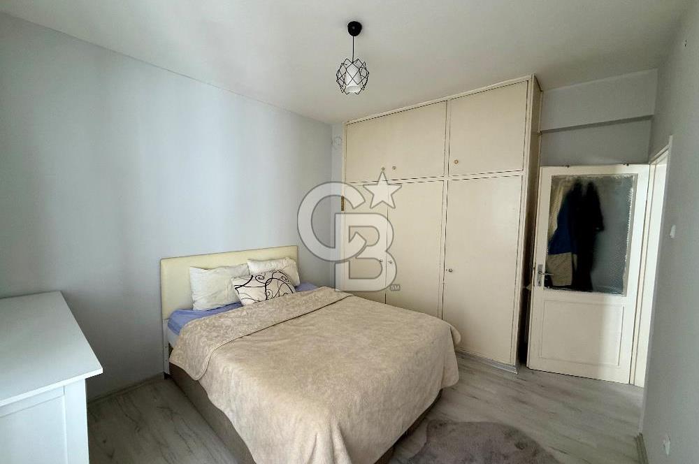 Karşıyaka Merkezi Konumda Ferah Satılık 3+1 Daire