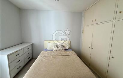 Karşıyaka Merkezi Konumda Ferah Satılık 3+1 Daire