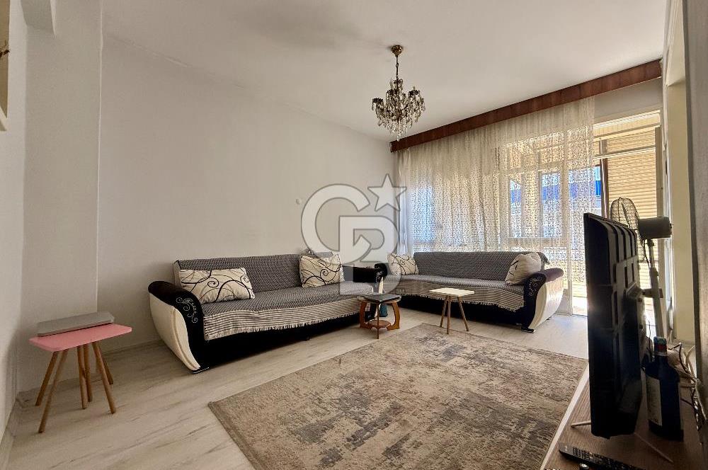 Karşıyaka Merkezi Konumda Ferah Satılık 3+1 Daire
