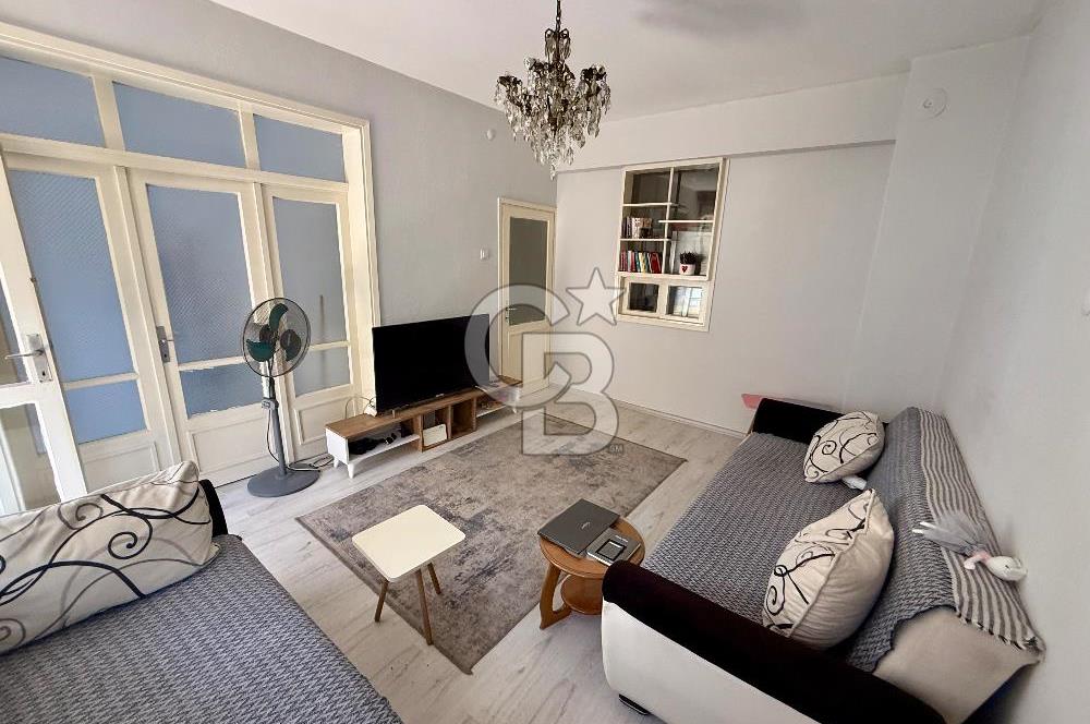Karşıyaka Merkezi Konumda Ferah Satılık 3+1 Daire