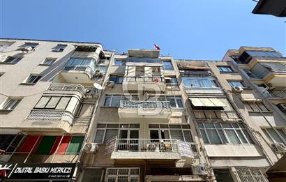 Karşıyaka Merkezi Konumda Ferah Satılık 3+1 Daire
