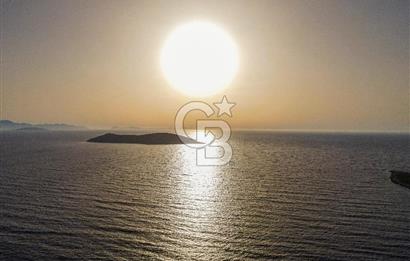 Bodrumda Ultra Lüks Denize Sıfır SATILIK VİLLA