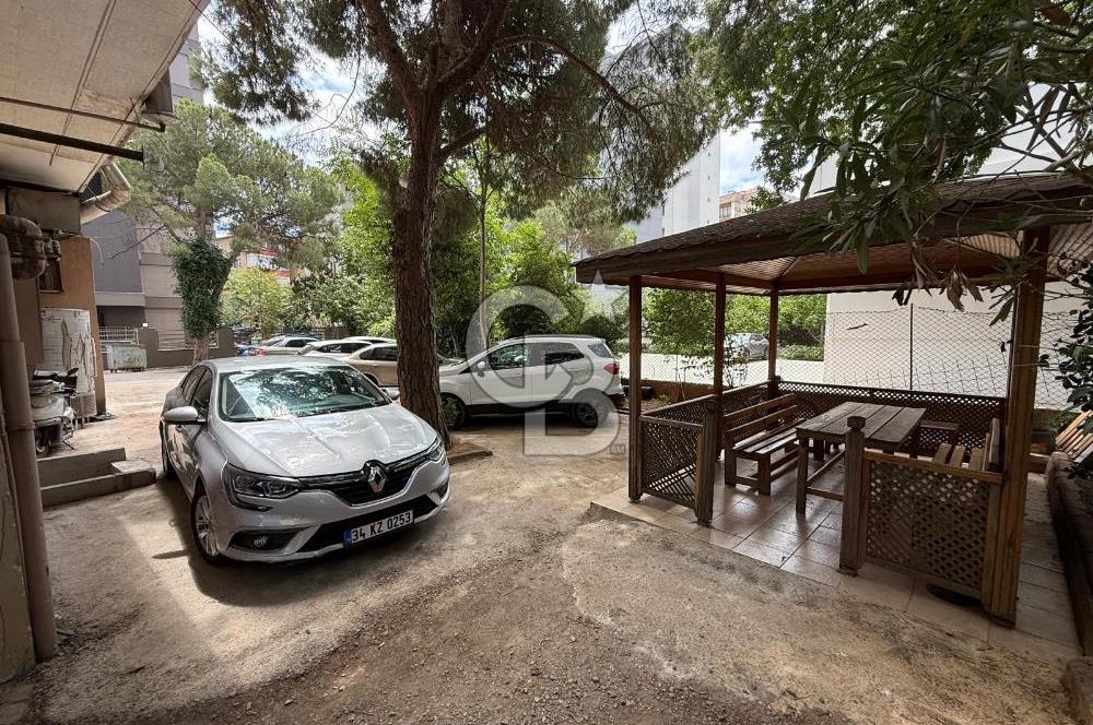 KADIKÖY KOZYATAĞI ŞENESENEVLER 3+1 SATILIK DAİRE
