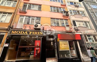 KADIKÖY MODA'DA MÜKEMMEL KONUMDA 340m2 KULLANIMLI SATILIK DÜKKAN