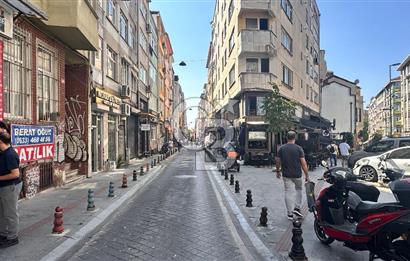 KADIKÖY MODA'DA MÜKEMMEL KONUMDA 340m2 KULLANIMLI SATILIK DÜKKAN