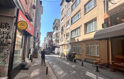 KADIKÖY MODA'DA MÜKEMMEL KONUMDA 340m2 KULLANIMLI SATILIK DÜKKAN
