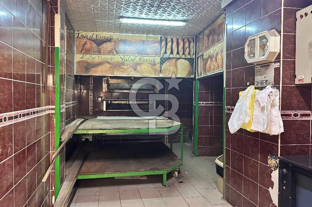 KADIKÖY MODA'DA MÜKEMMEL KONUMDA 340m2 KULLANIMLI SATILIK DÜKKAN