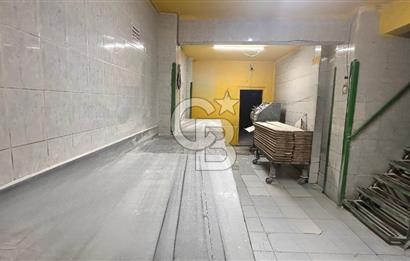KADIKÖY MODA'DA MÜKEMMEL KONUMDA 340m2 KULLANIMLI SATILIK DÜKKAN