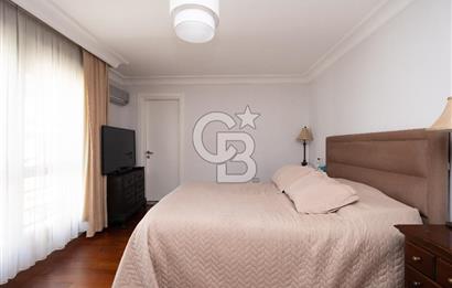 Fenerbahçe Sahilde Satılık Teraslı 4+1 Dubleks Daire