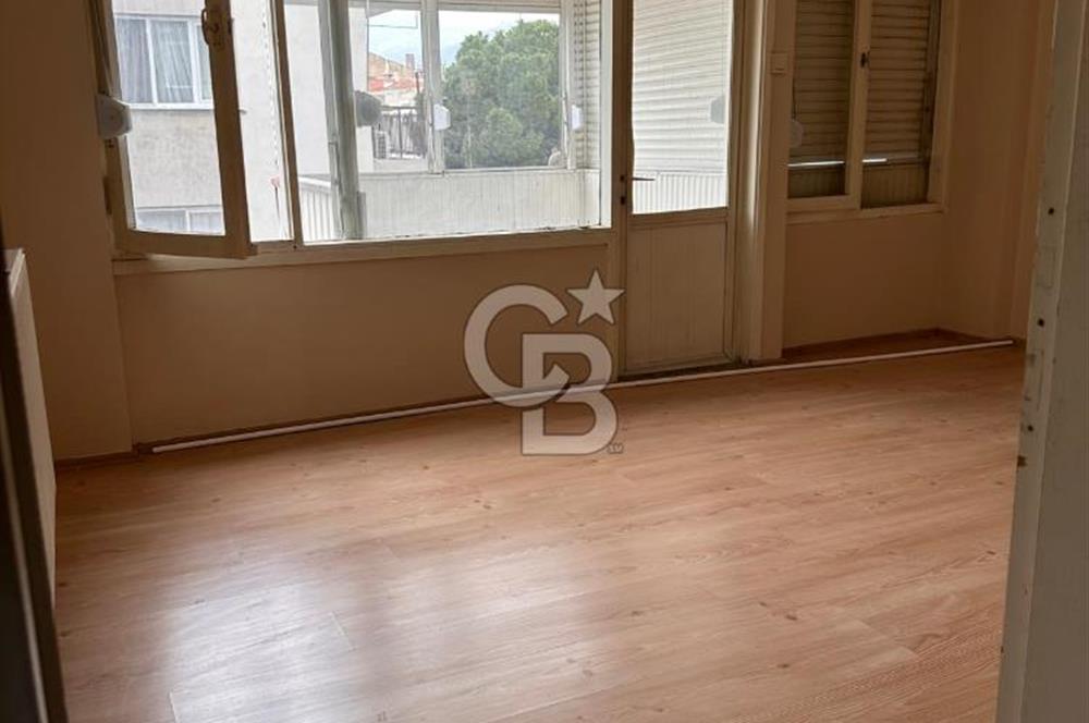 KARŞIYAKA ÇARŞIDA 3+1 SATILIK DAİRE