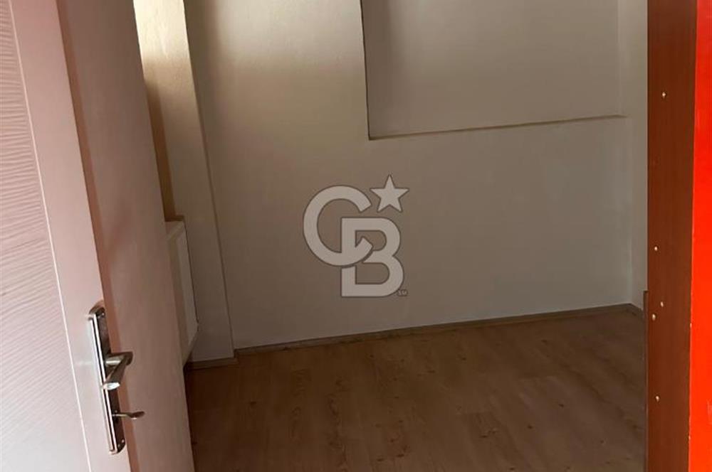 KARŞIYAKA ÇARŞIDA 3+1 SATILIK DAİRE