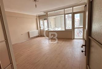 KARŞIYAKA ÇARŞIDA 3+1 SATILIK DAİRE