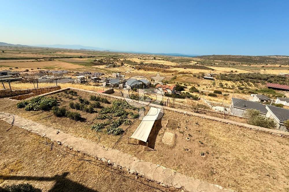 FOÇAKÖY'DE 1530m2 ARSA İÇERİSİNDE SATILIK MÜSTAKİL EV 