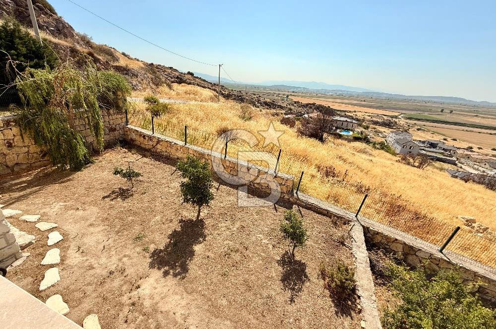 FOÇAKÖY'DE 1530m2 ARSA İÇERİSİNDE SATILIK MÜSTAKİL EV 