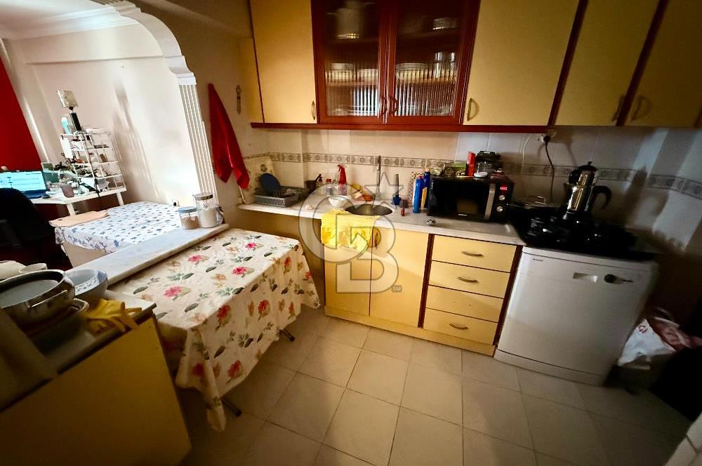 BALÇOVA ÇETİN EMEÇ MAH. GÜVENEVLER SİTESİ SATILIK 3+1