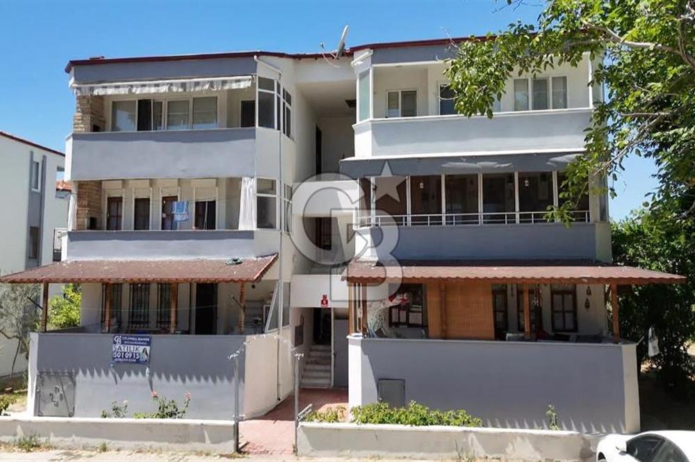 PLAJA YÜRÜME MESAFESİNDE ALTINOLUK NARLI'DA 2+1 EŞYALI DAİRE!