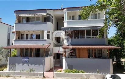 PLAJA YÜRÜME MESAFESİNDE ALTINOLUK NARLI'DA 2+1 EŞYALI DAİRE!