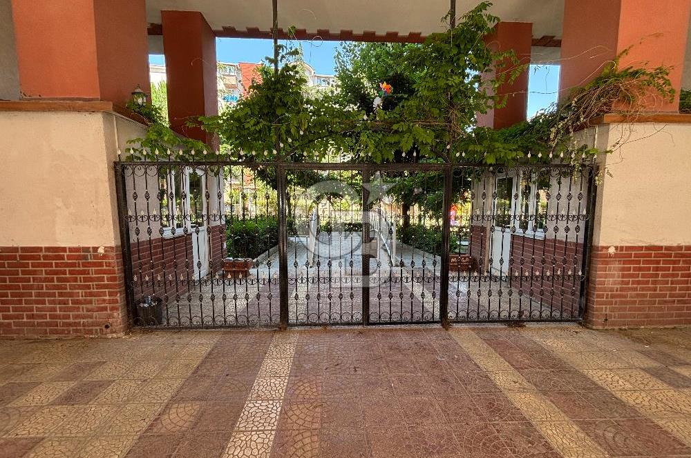 BAHÇEŞEHİR 2.KISIM MAH.YÜRÜYÜŞ YOLUNDA KREDİYE UYGUN SATILIK 2+1