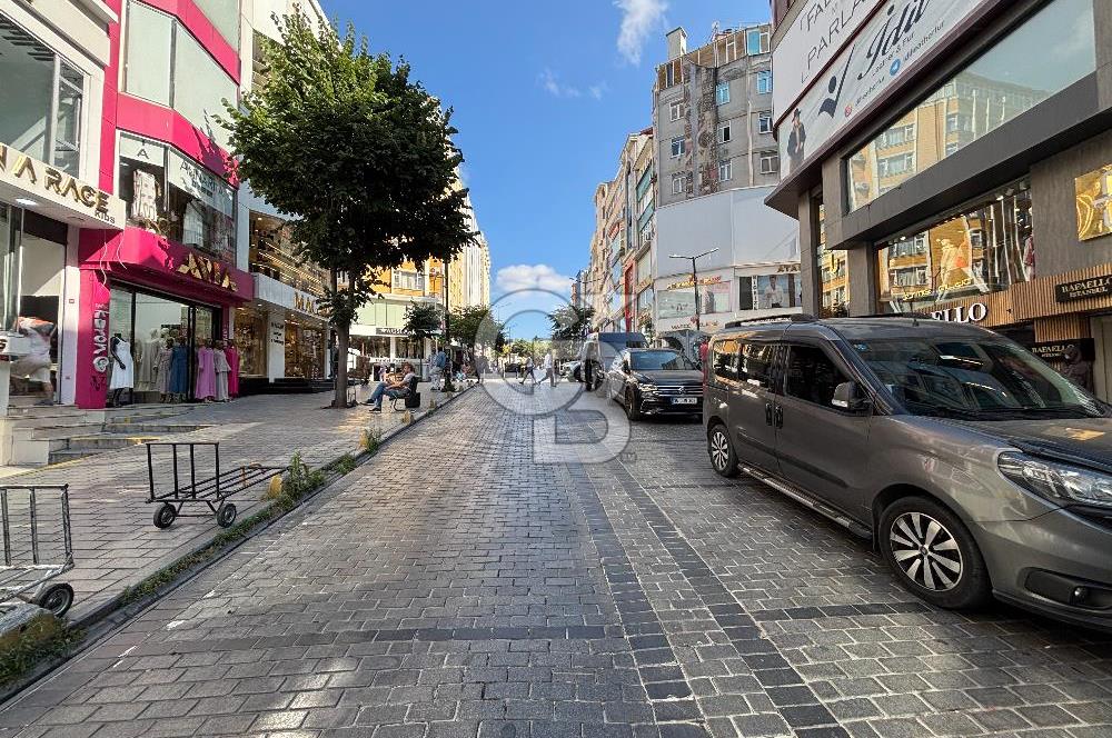 FATİH KOSKA CADDESİNDE MERKEZİ KONUMDA SATILIK DÜKKAN MAĞAZA