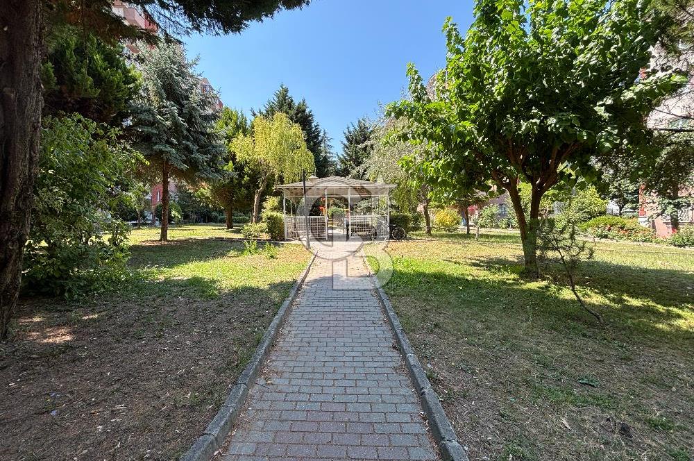 BAHÇEŞEHİR 2.KISIM MAH.YÜRÜYÜŞ YOLUNDA KREDİYE UYGUN SATILIK 2+1