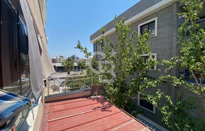 ÇANDARLI ÇARŞIDA DENİZE 500mt MESAFEDE KULLANIŞLI 2+1 DAİRE