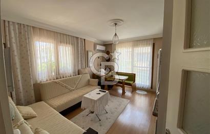 ÇANDARLI ÇARŞIDA DENİZE 500mt MESAFEDE KULLANIŞLI 2+1 DAİRE