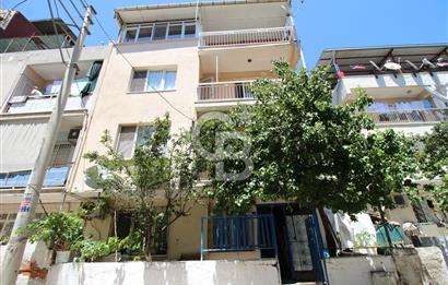 Bayraklı Yamanlar Dört Katlı Satılık Bina