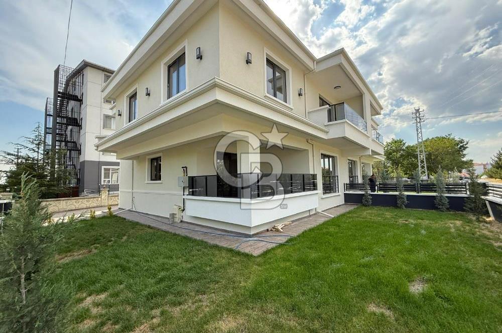 ÇUBUK YILDIRIM BEYAZIT MAH SATILIK 3,5+1 VİLLA… LÜKS… HAZIR