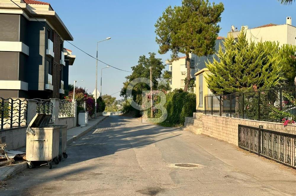 GÜZELBAHÇE'DE DENİZE YAKIN DONATIM SİTESİ'NDE SATILIK 2+1 DAİRE!