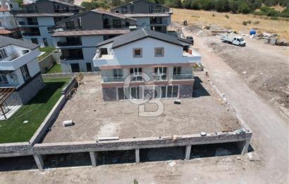 İzmirin İncisi Çandarlıda Satılık Sıfır Villa