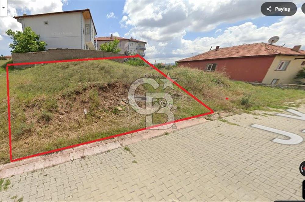 KIRIKKALE MERKEZDE 1.60 EMSAL SATILIK ARSA