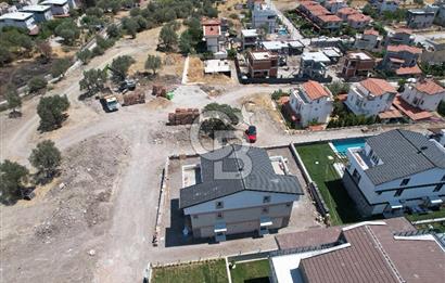 İzmirin İncisi Çandarlıda Satılık Sıfır Villa