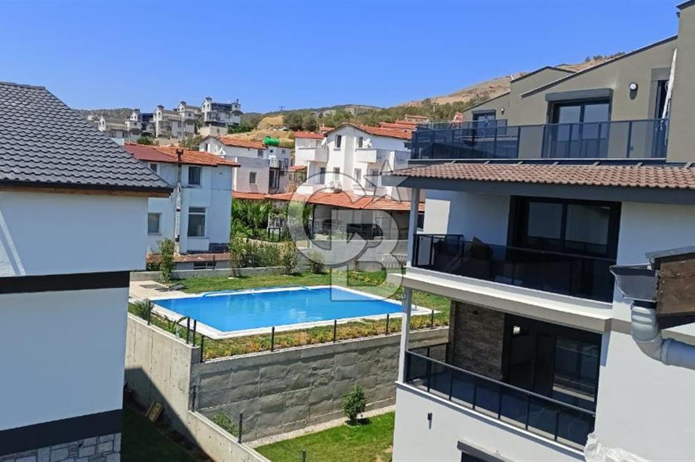 İzmirin İncisi Çandarlıda Satılık Sıfır Villa
