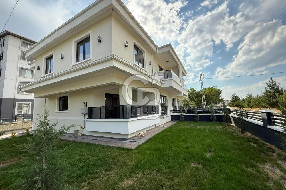 ÇUBUK YILDIRIM BEYAZIT MAH SATILIK 3,5+1 VİLLA… LÜKS… HAZIR