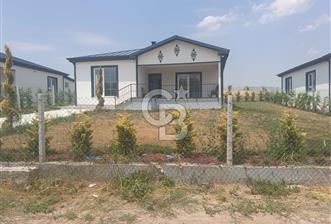 GÖLBAŞI HACIMURATLI SATILIK 500 M2 HOBİ BAHÇESİ İLE BETONARME EV