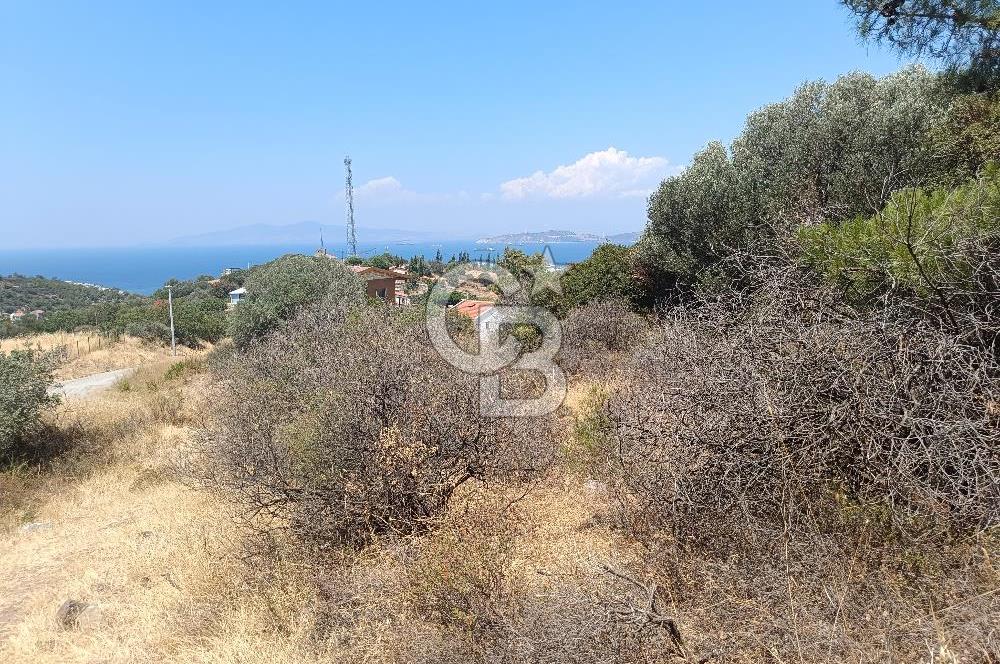  YENİFOÇA’DA İKİZ VİLLA İMARLI DENİZ MANZARALI ARSA