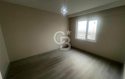 YAPRACIKTA ARA KATTA BÖLGENİN EN LÜKS SİTESİNDE 3+1 DAİRE 120 MT