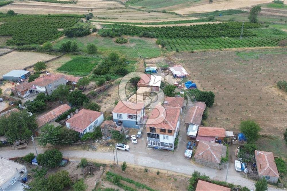 ÇANAKKALE LAPSEKİ ADATEPE KÖYÜNDE İMARA YAKIN SATILIK TARLA